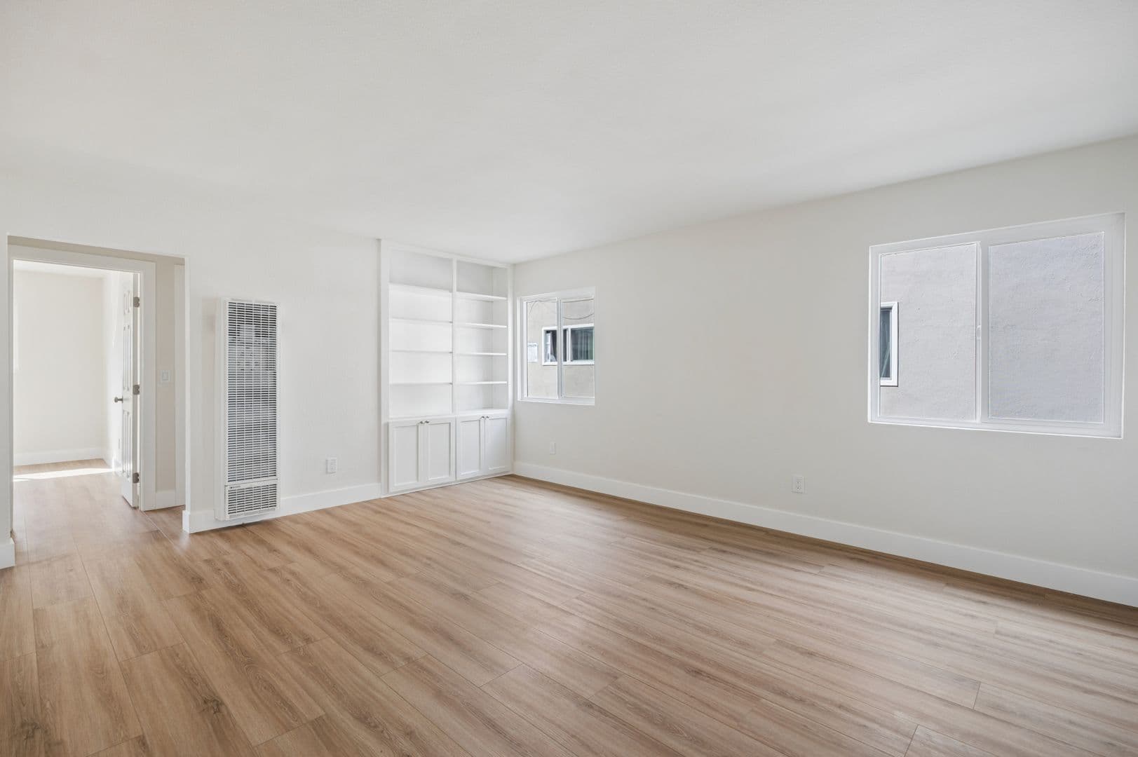 Costa Mesa Apartment: 121 E. Bay Street