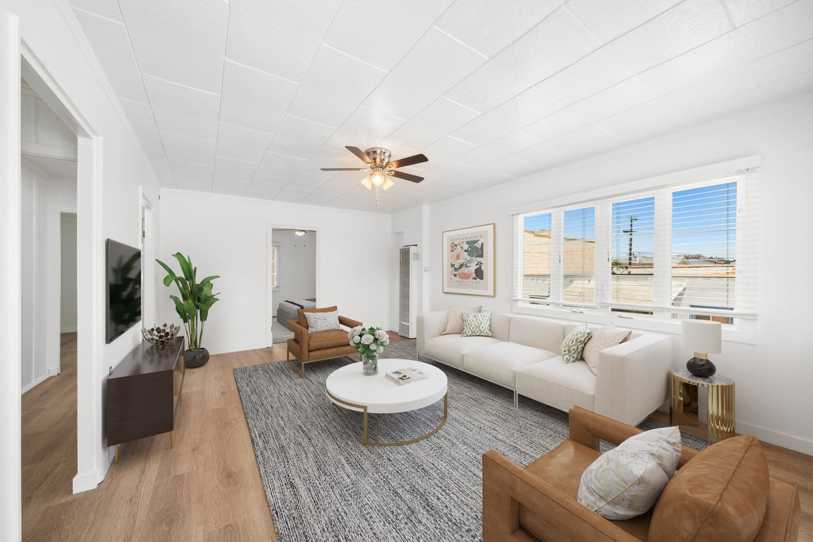 Costa Mesa Apartment: 123 E 18th Street