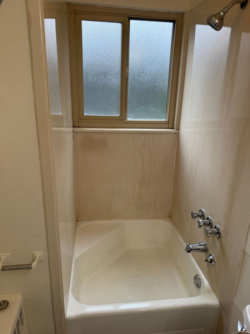 Seattle Apartment: 601 E Roy St