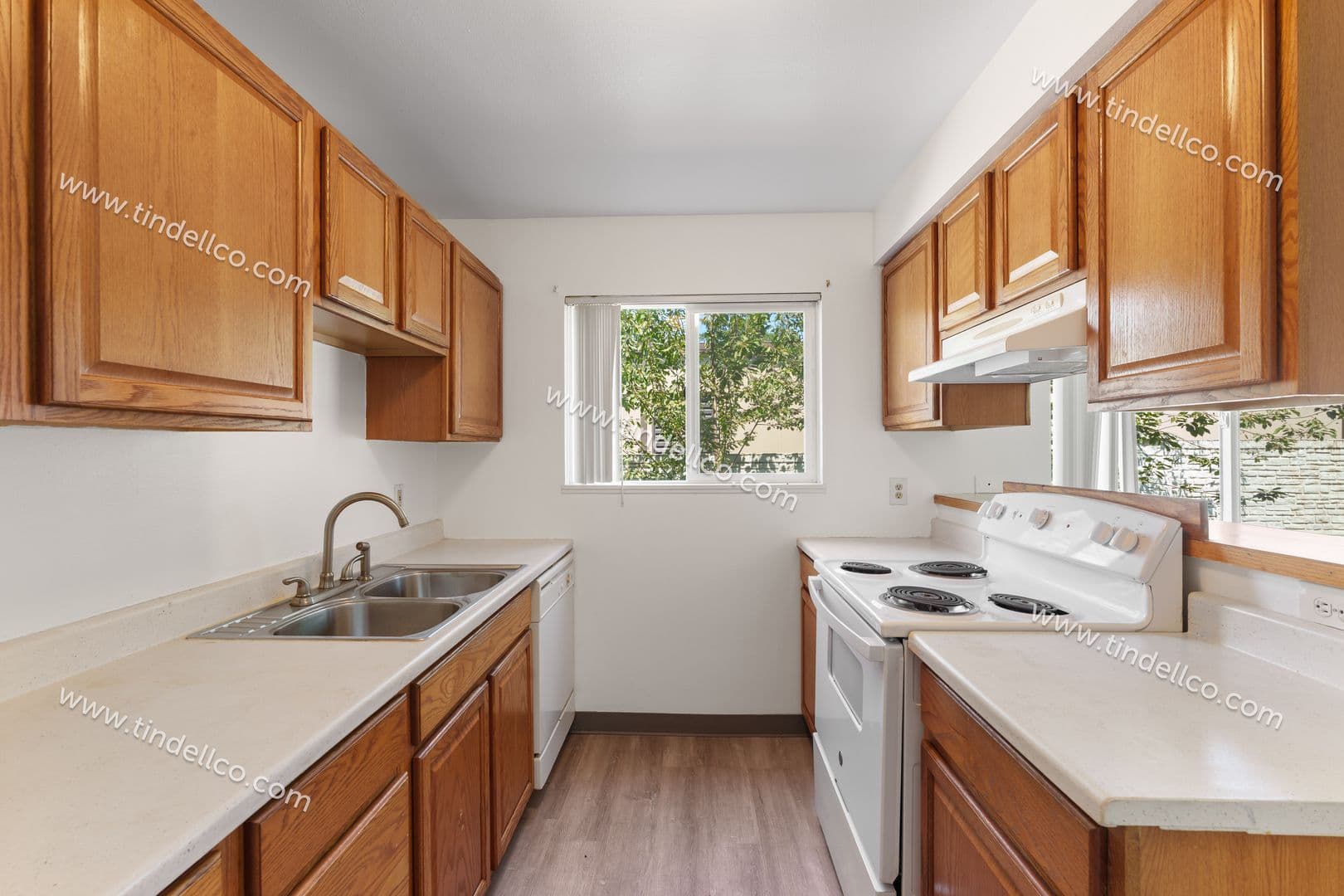 Portland Apartment: 19849 NE Halsey St