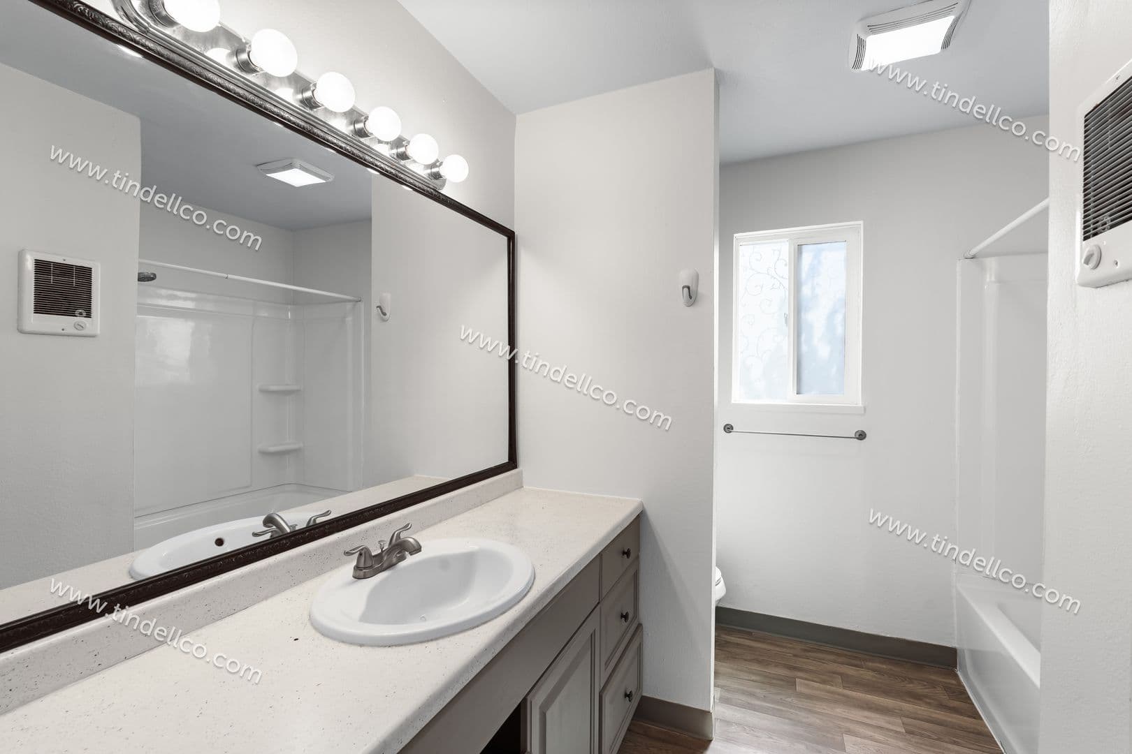 Portland Apartment: 19849 NE Halsey St