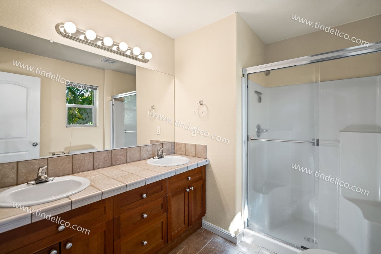 Portland House: 8223 N Foss Avenue
