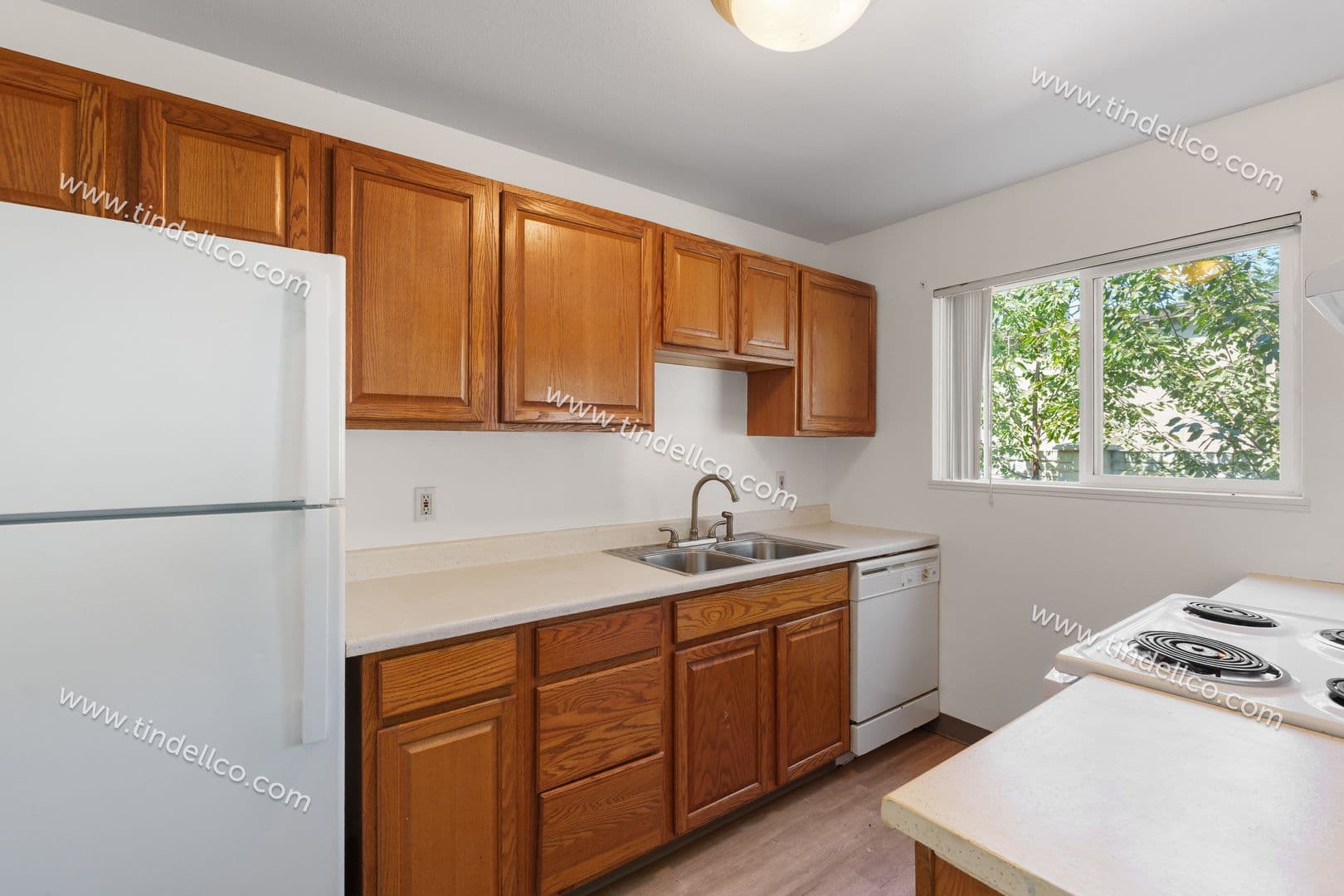 Portland Apartment: 19849 NE Halsey St
