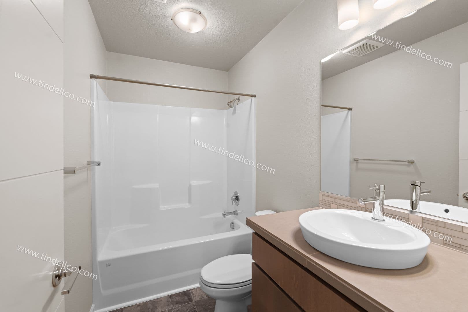 Happy Valley House: 16865 SE Fox Glen Court