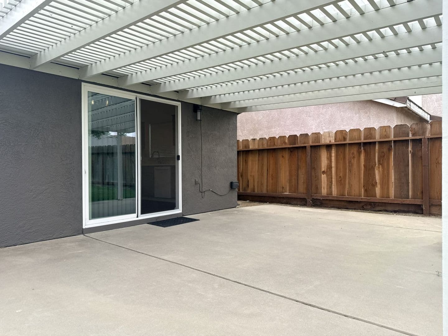 Atwater House: 997 Arrowwood Lane