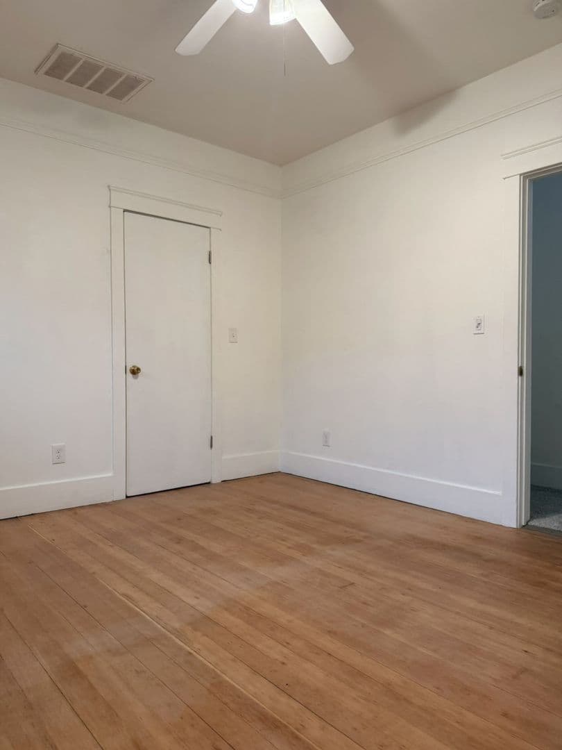 Merced House: 838 W 19th St.