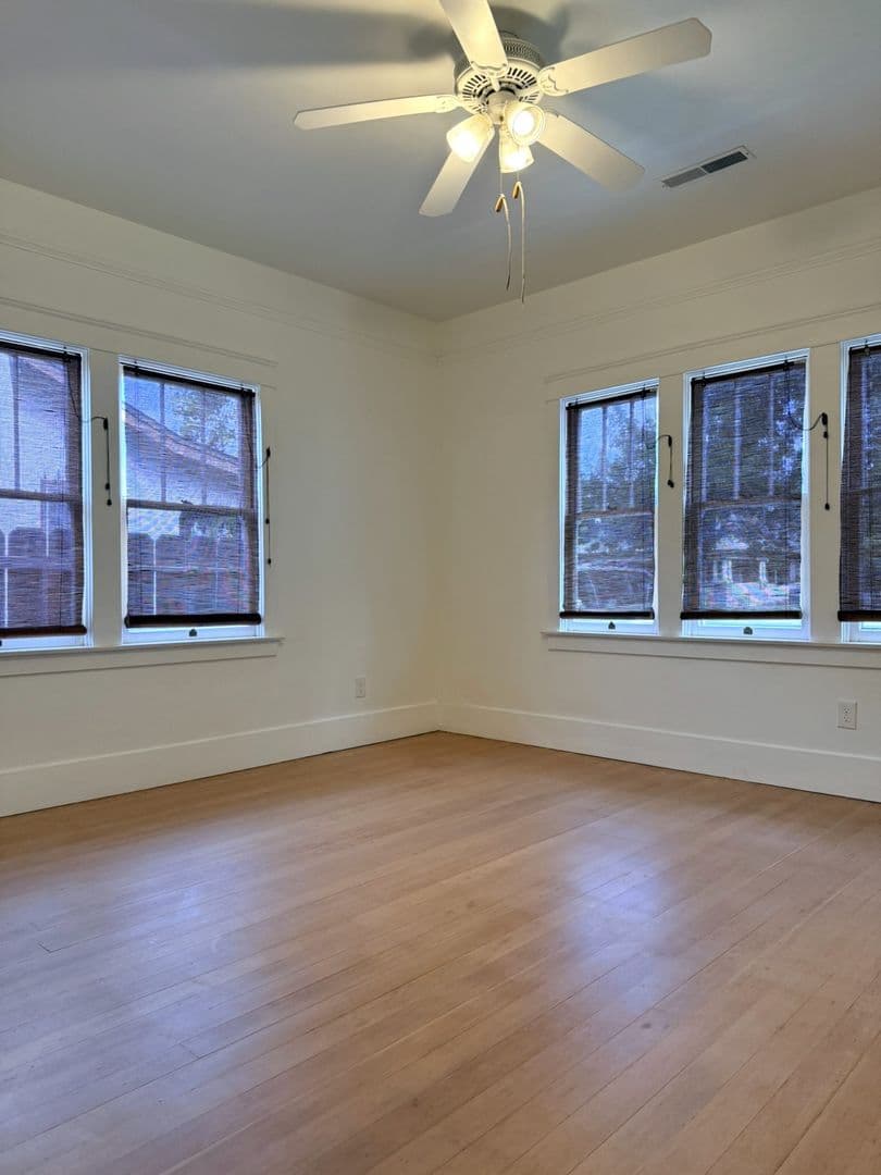 Merced House: 838 W 19th St.