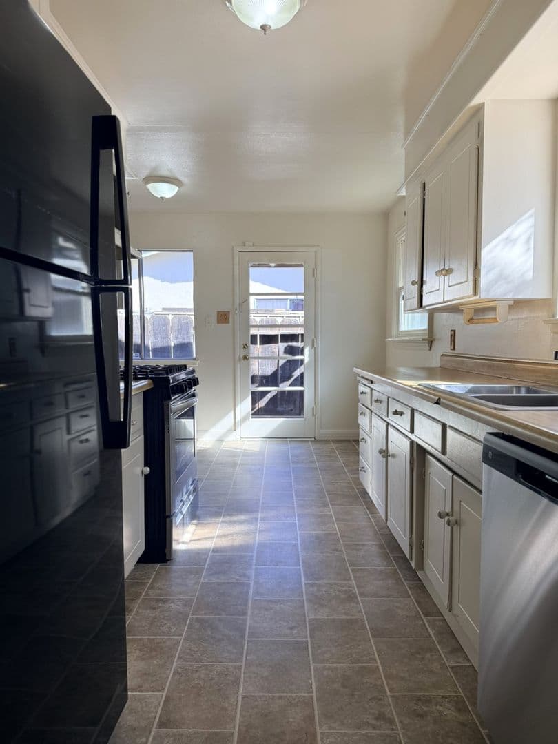 Merced House: 2635 9th Ave.