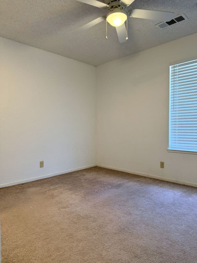 Merced House: 1399 Oregon Drive