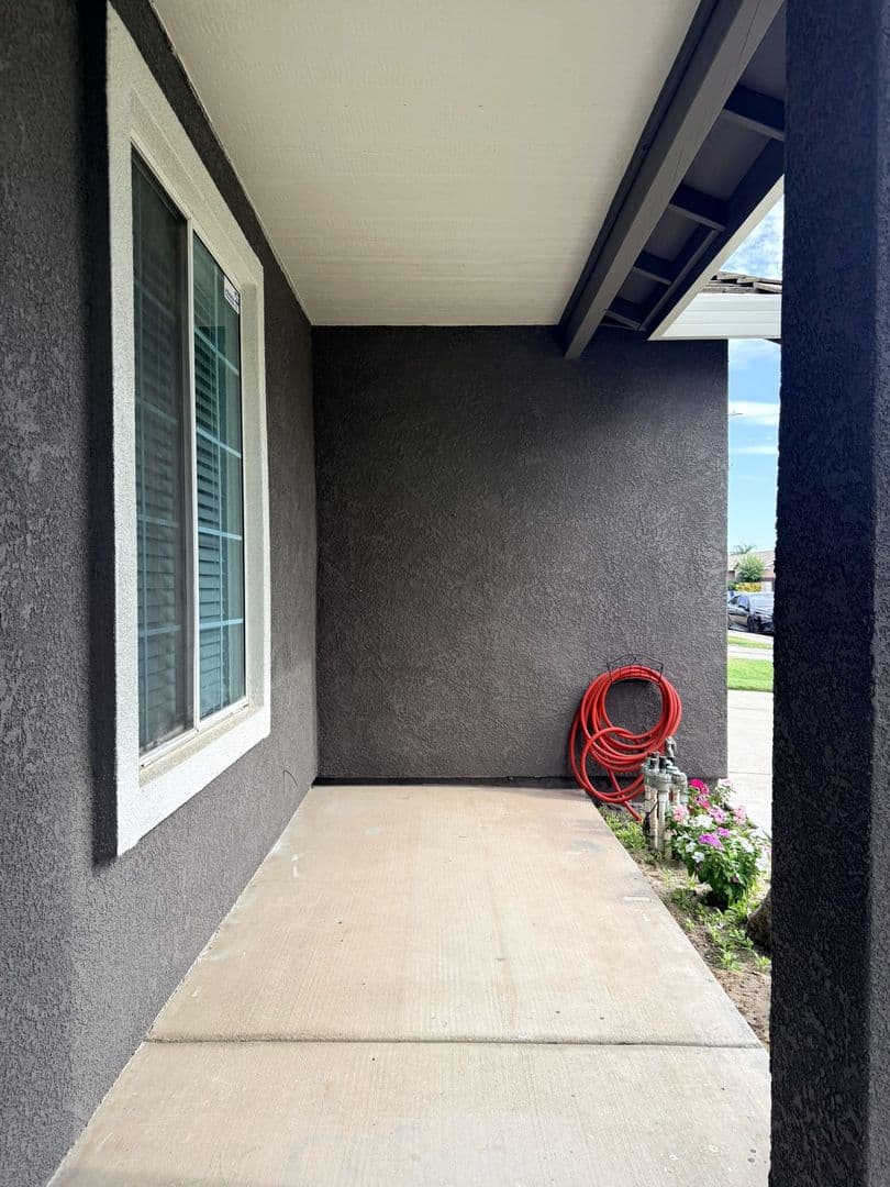 Atwater House: 997 Arrowwood Lane