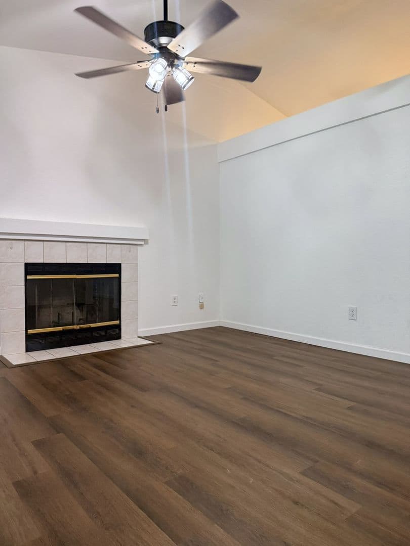 Atwater House: 997 Arrowwood Lane