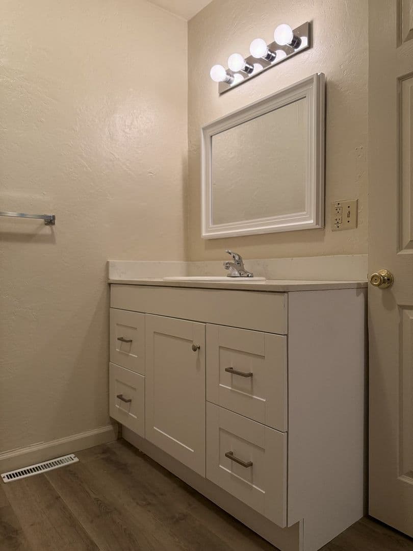 Merced House: 2451 6th Avenue