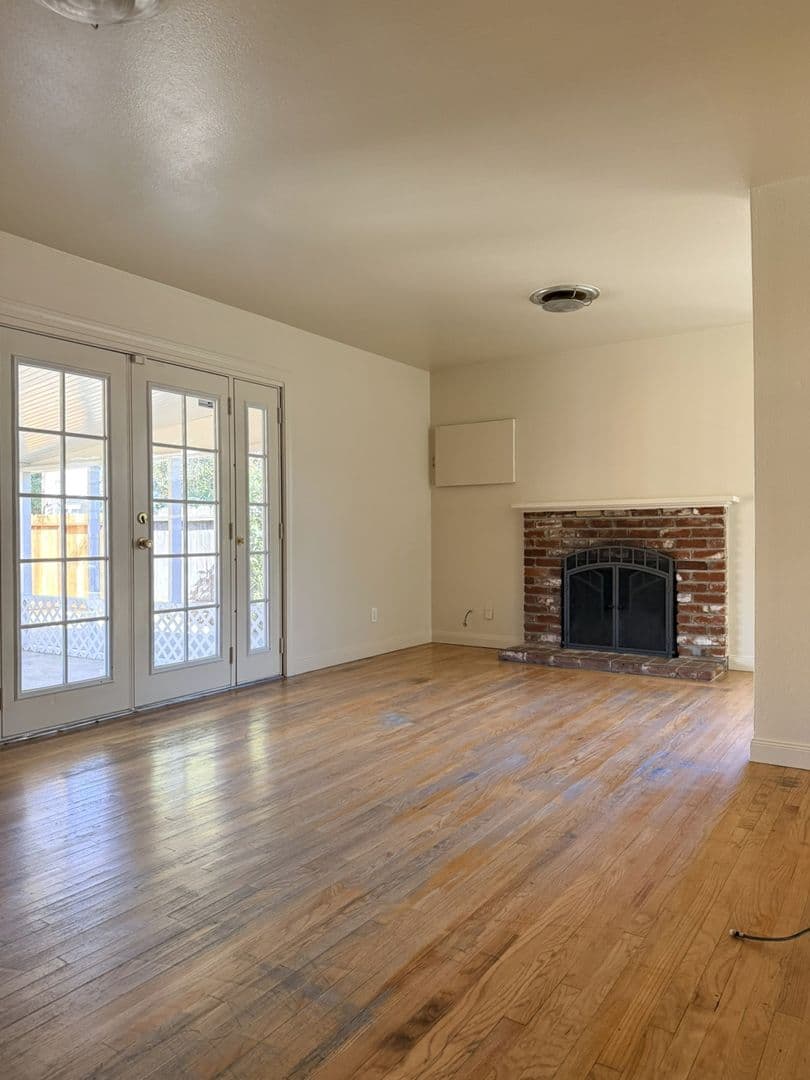 Merced House: 2635 9th Ave.