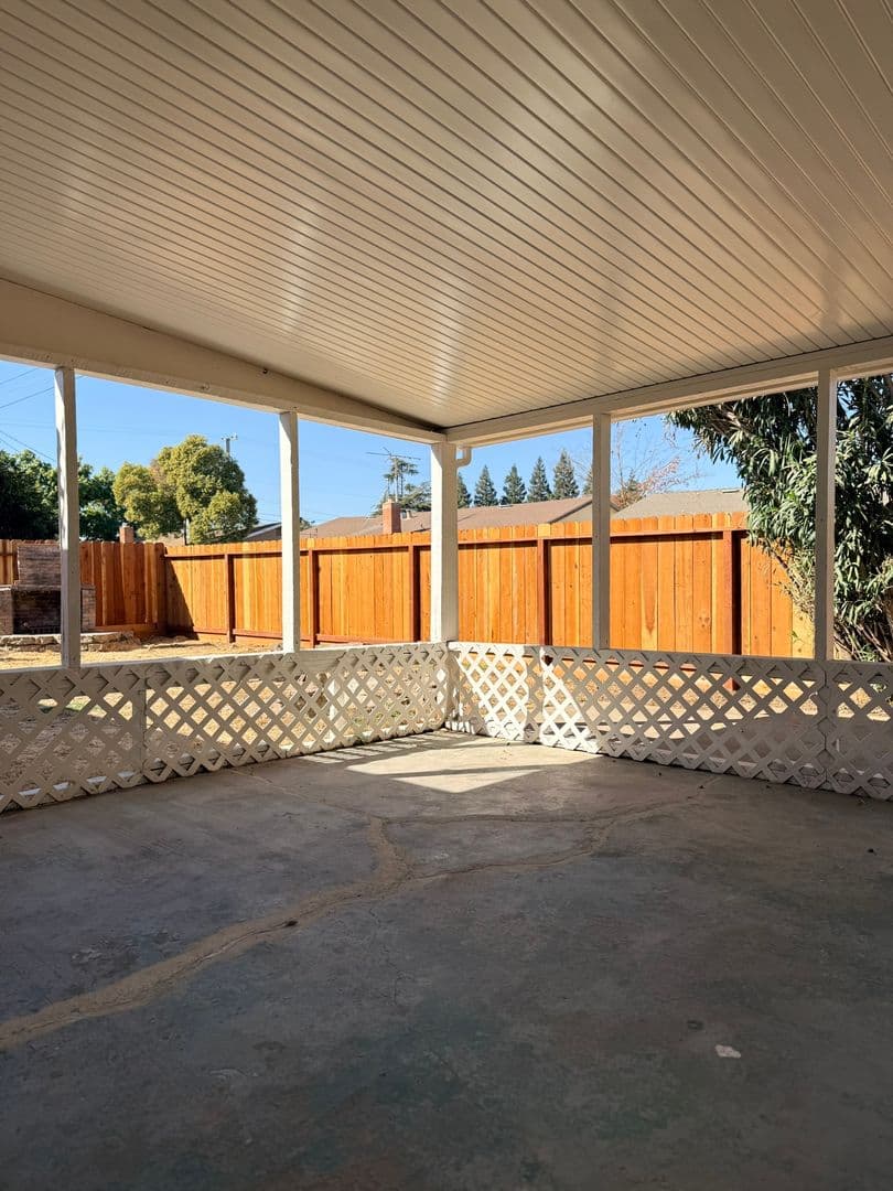 Merced House: 2635 9th Ave.