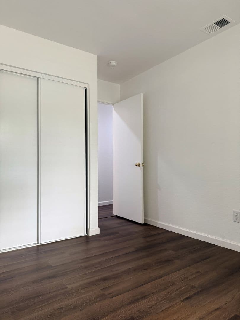 Atwater House: 997 Arrowwood Lane