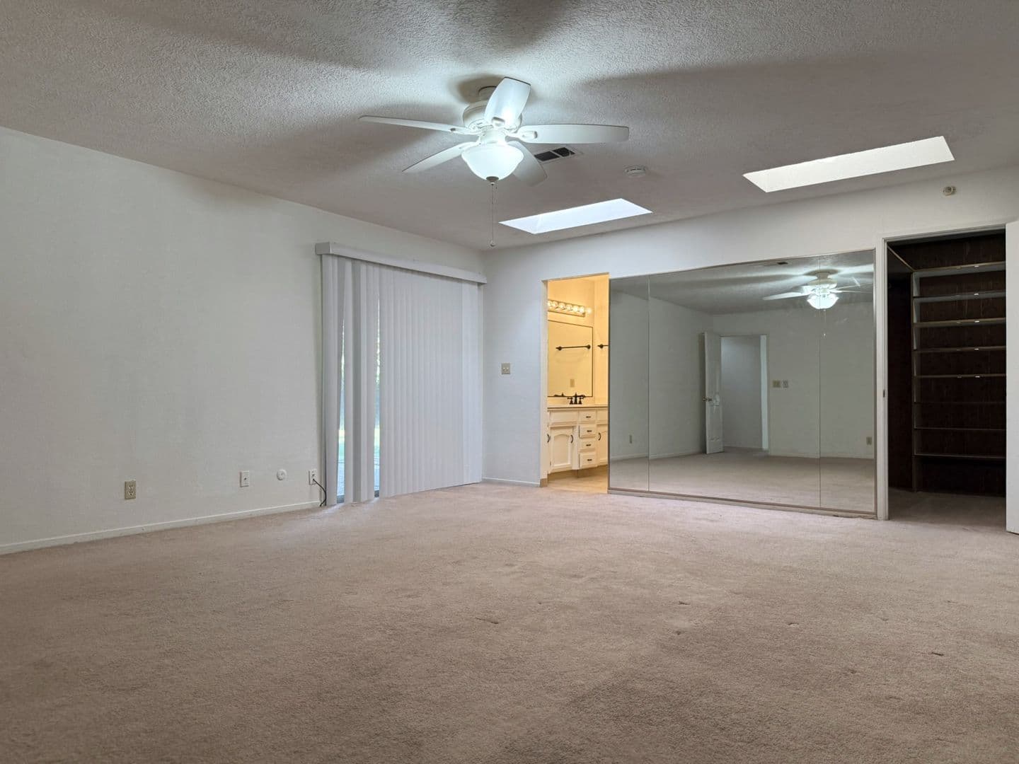 Merced House: 1399 Oregon Drive