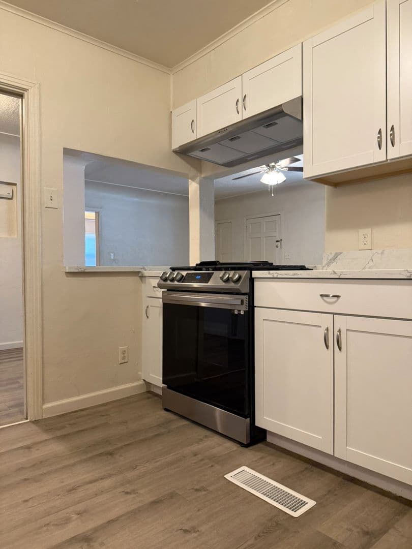 Merced House: 2451 6th Avenue