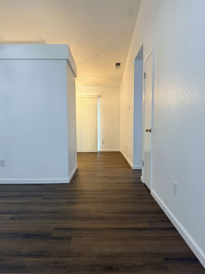 Atwater House: 997 Arrowwood Lane