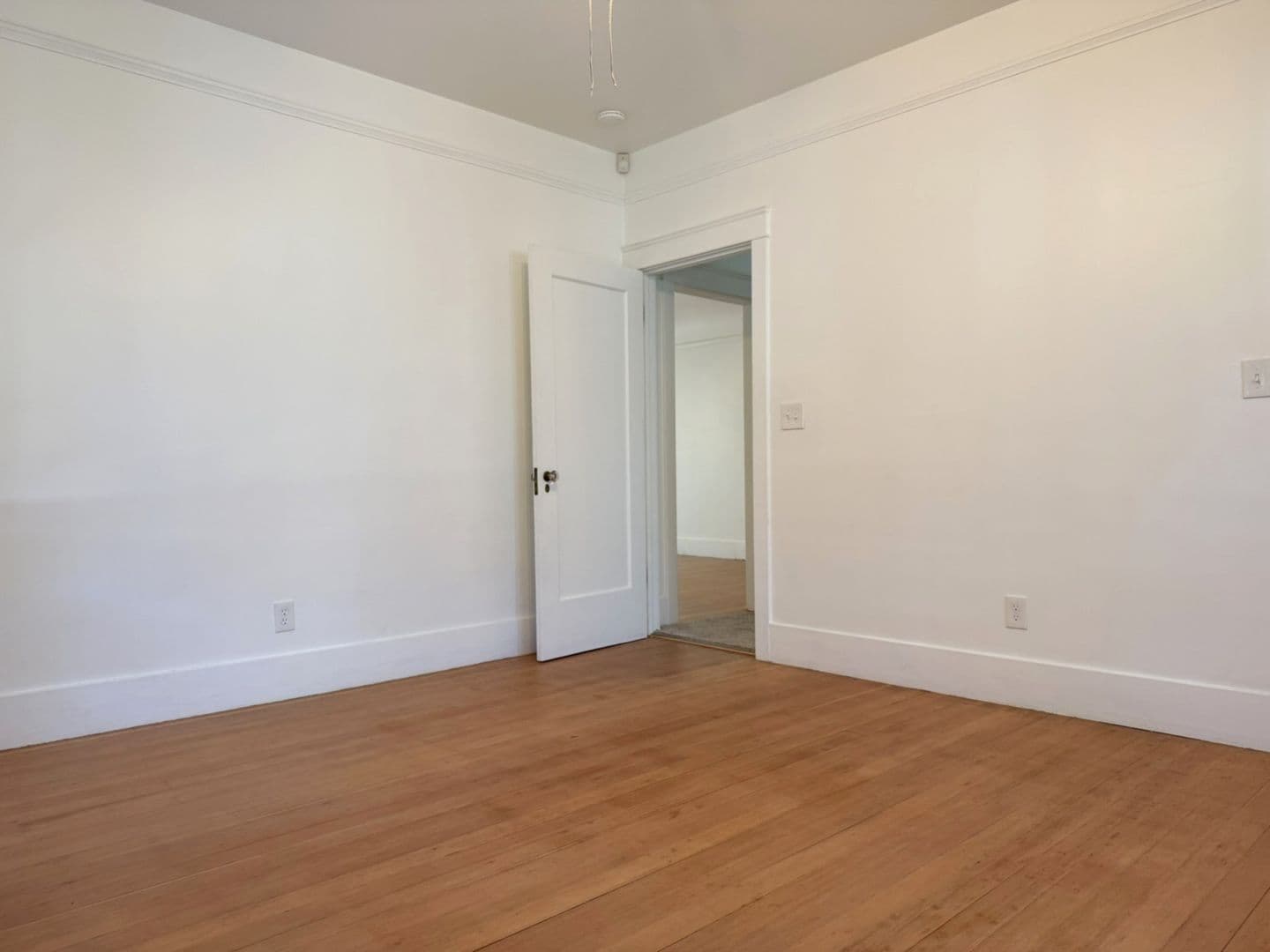 Merced House: 838 W 19th St.