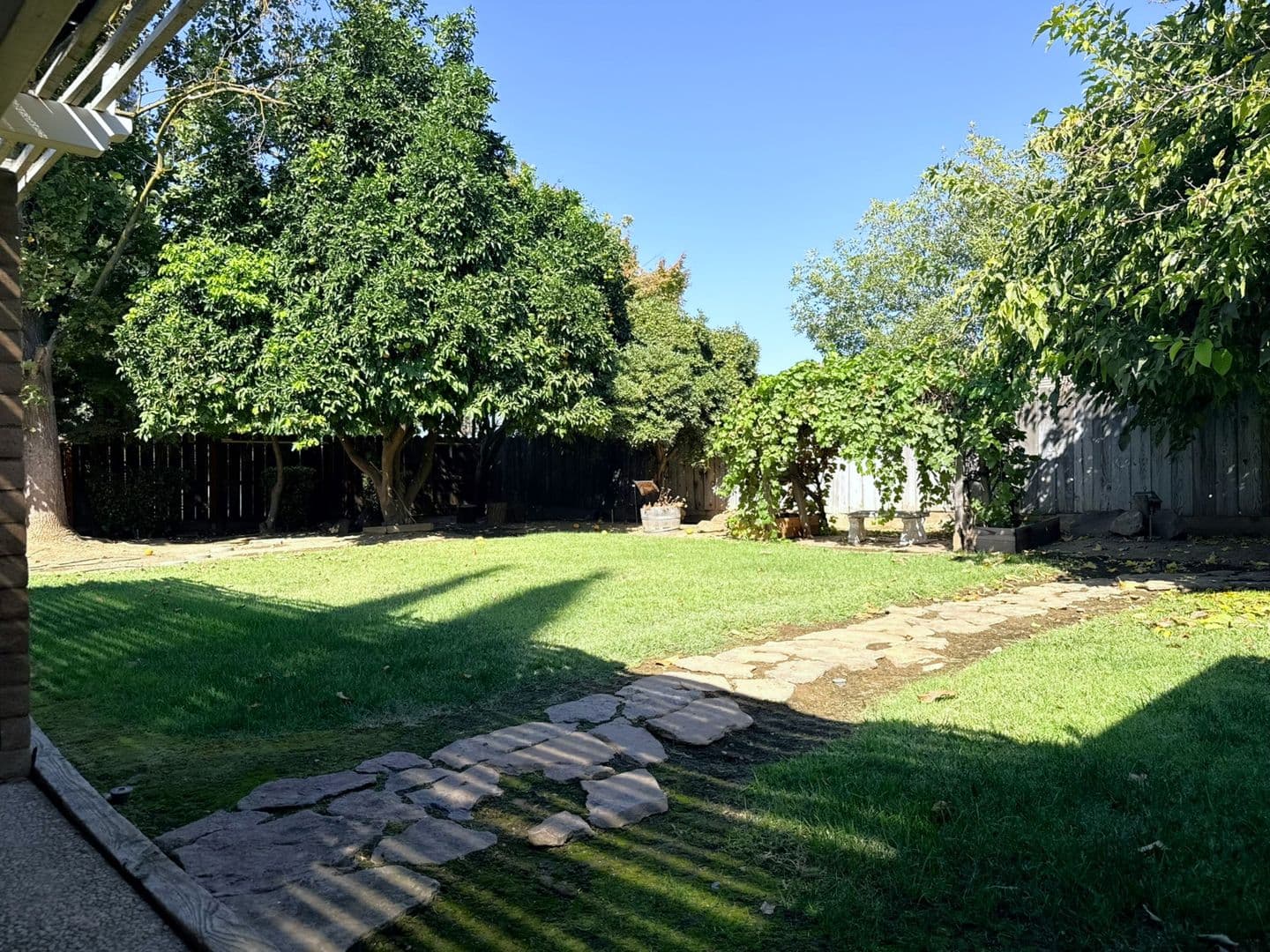 Merced House: 1399 Oregon Drive