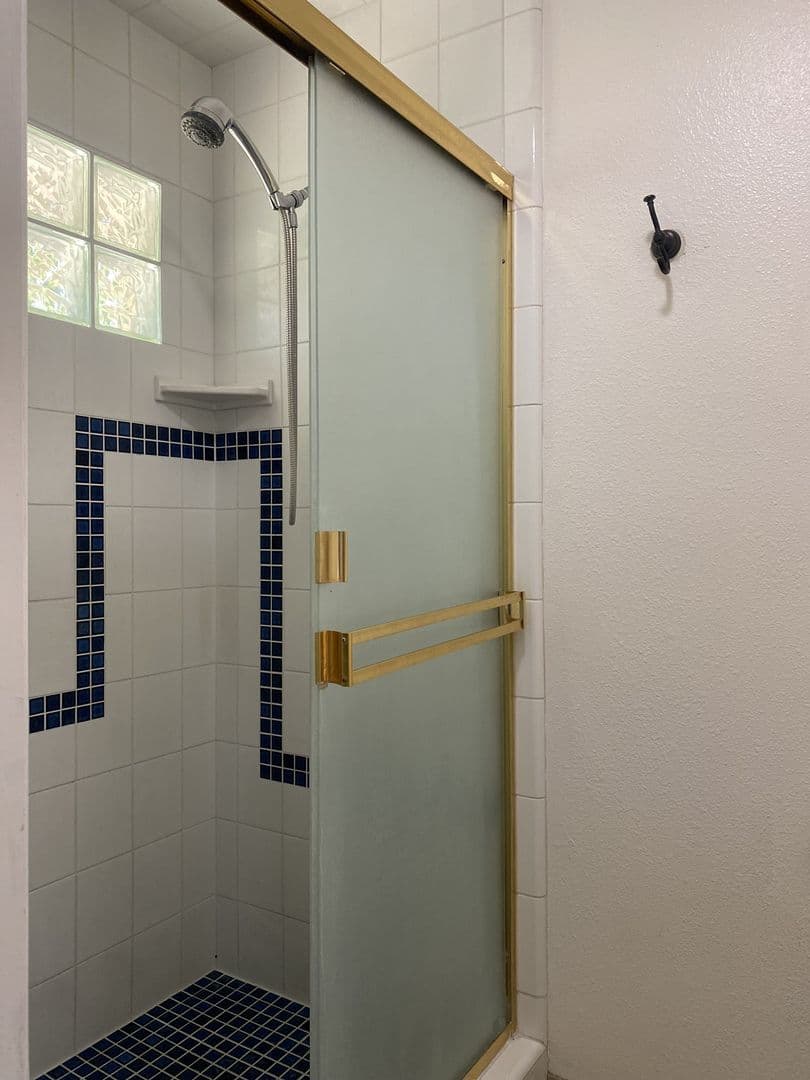 Merced House: 1399 Oregon Drive