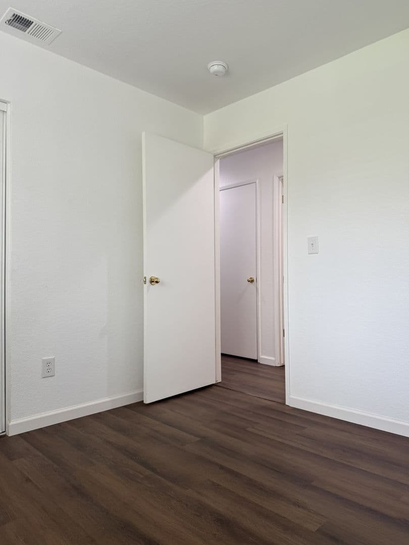 Atwater House: 997 Arrowwood Lane