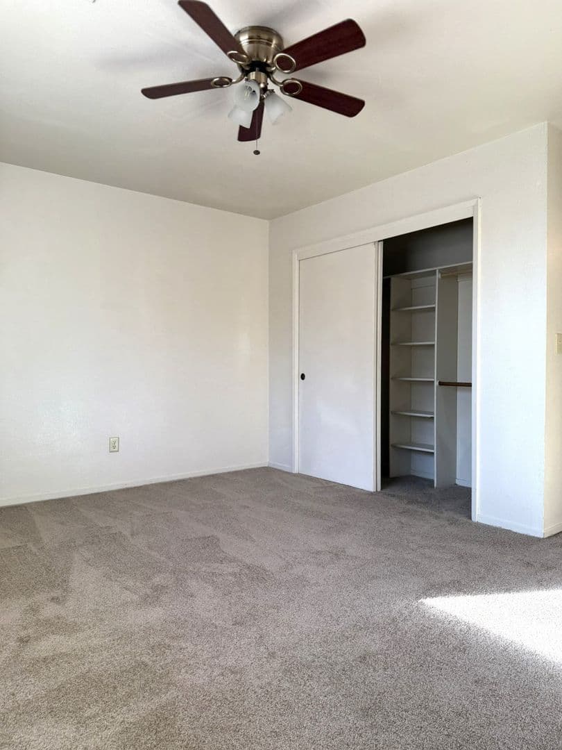 Atwater Apartment: 1285-1295 Elm Ave. (6 units)
