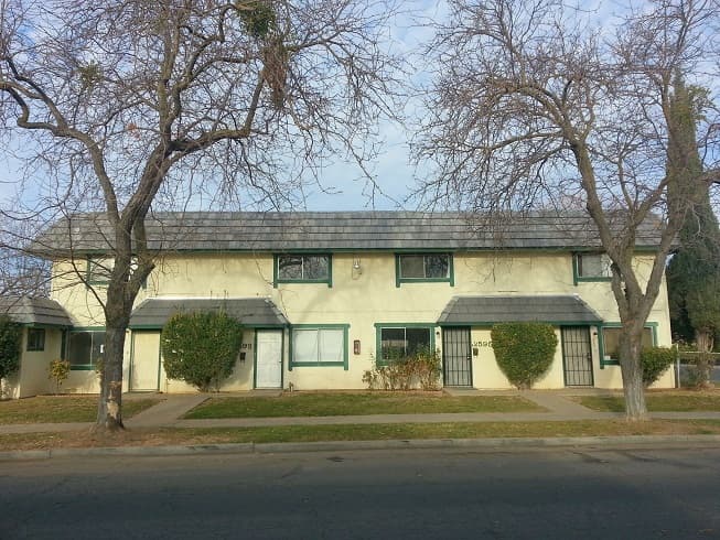 Merced Apartment: 2591 - 2597 Glen Avenue