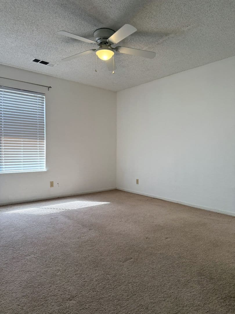 Merced House: 1399 Oregon Drive