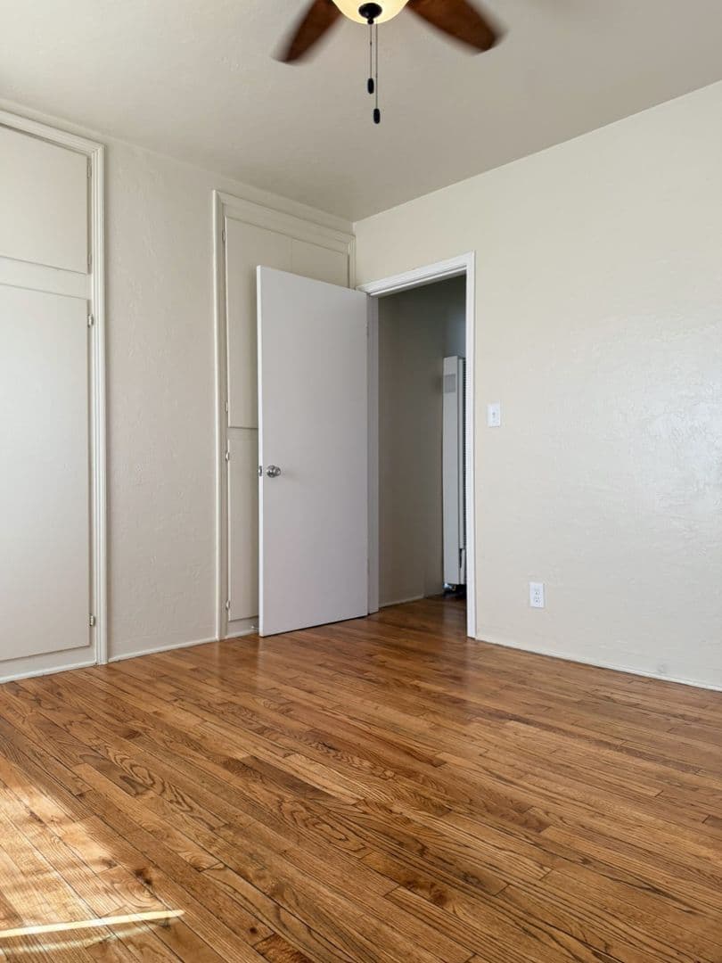 Merced House: 1820 Carol Ave