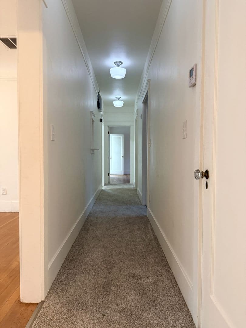 Merced House: 838 W 19th St.