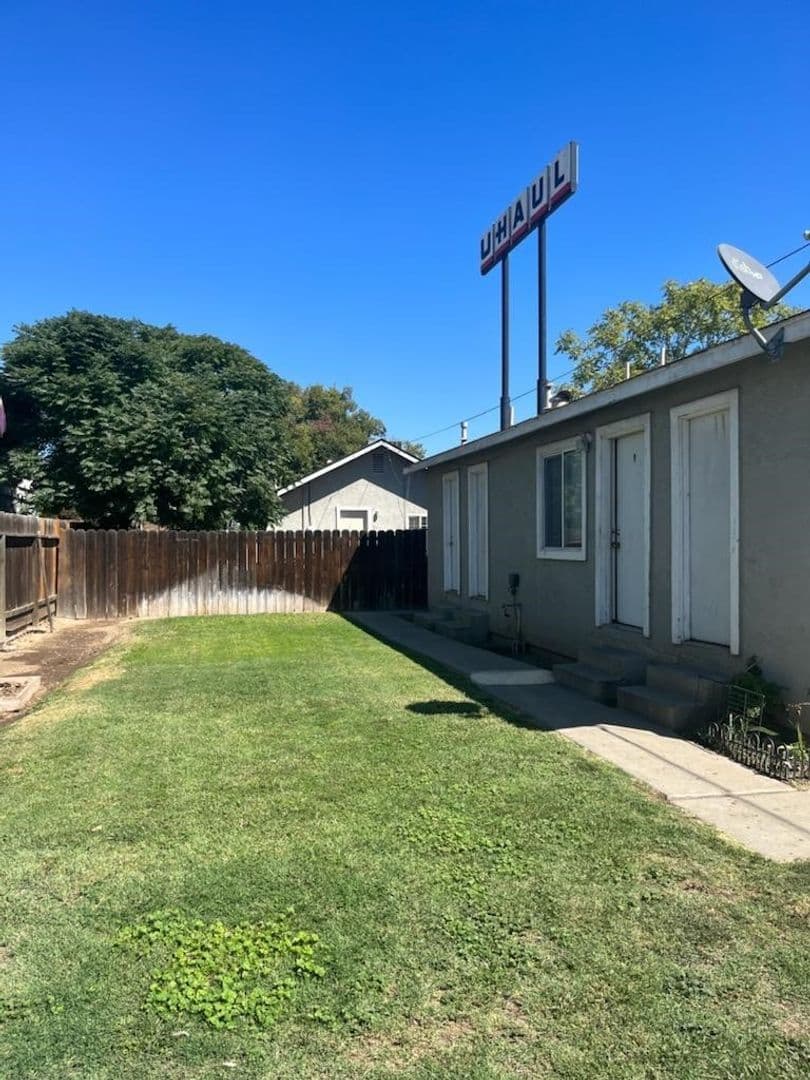 Merced Apartment: 328 W. 13th St.(House & Triplex)