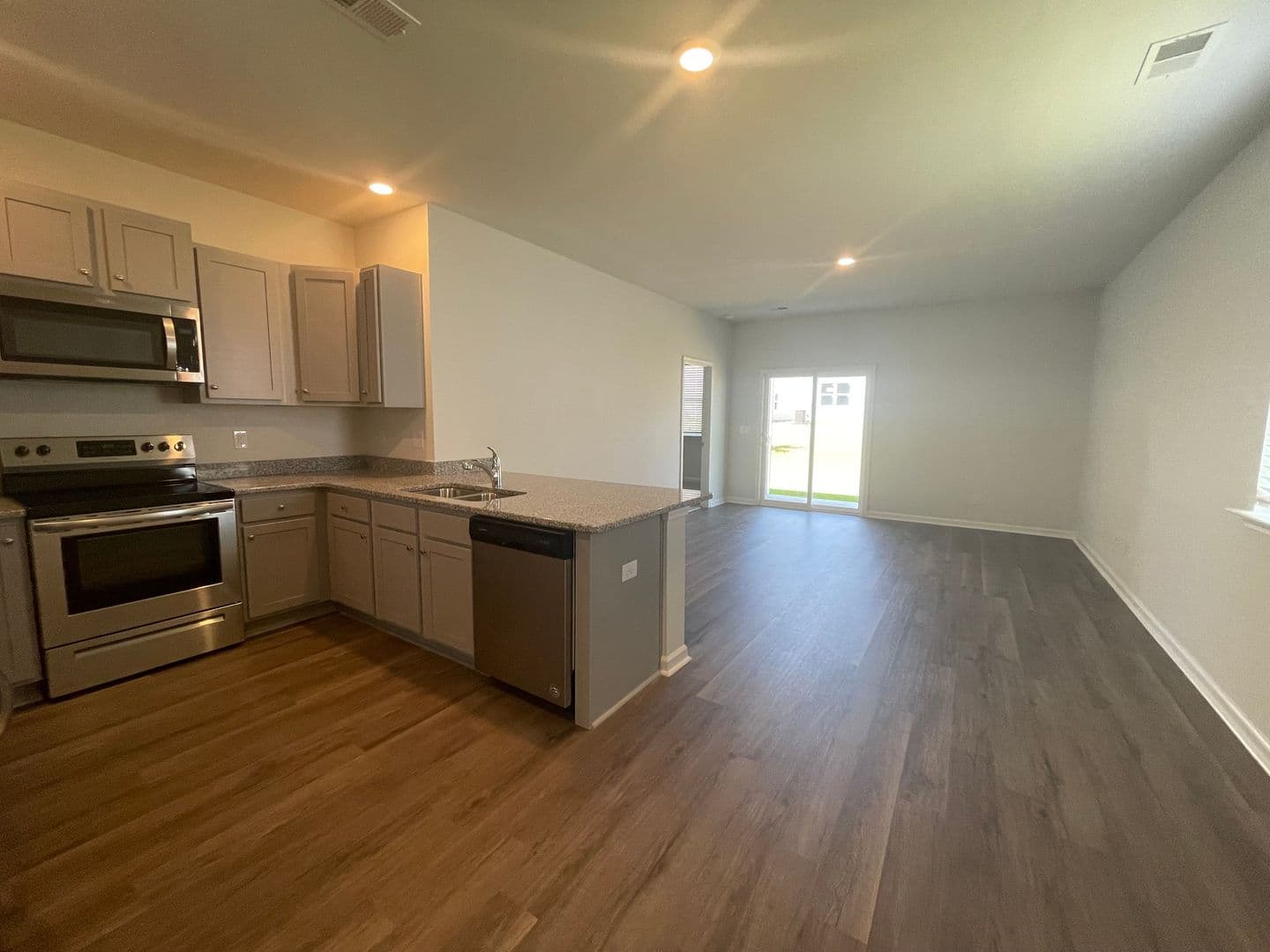 Surf City House: 107 Mesa Lane