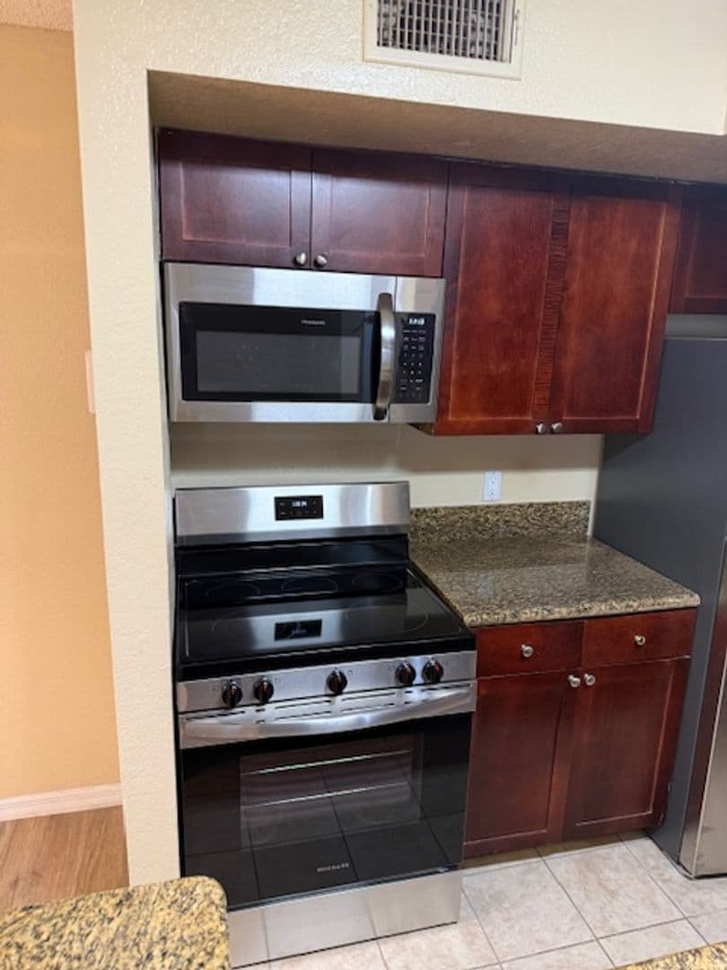 Orlando Condo: 5124 Conroy Rd