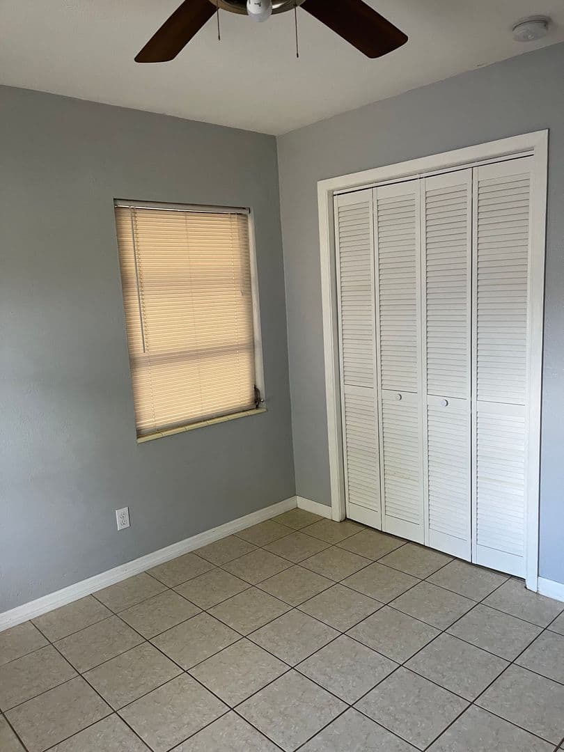 Seminole House: 10723 109th St