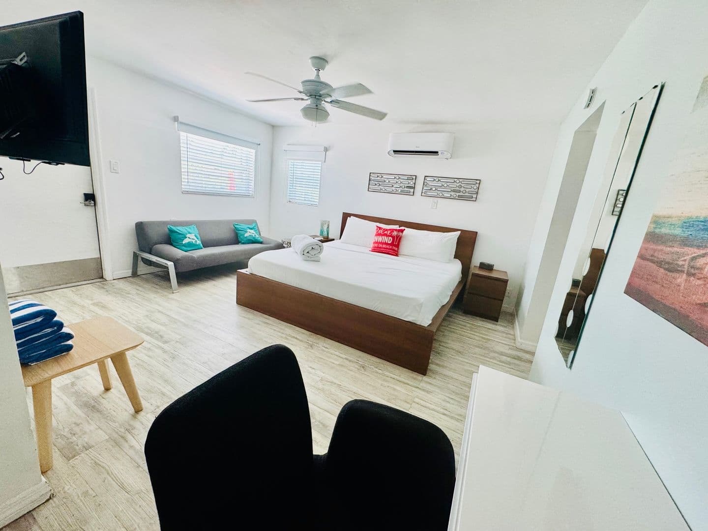 Saint Pete Beach Apartment: 6801 Sunset Way