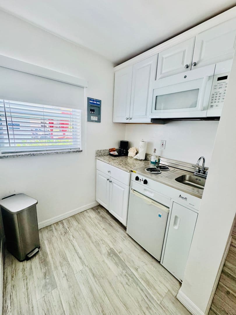 Saint Pete Beach Apartment: 6801 Sunset Way