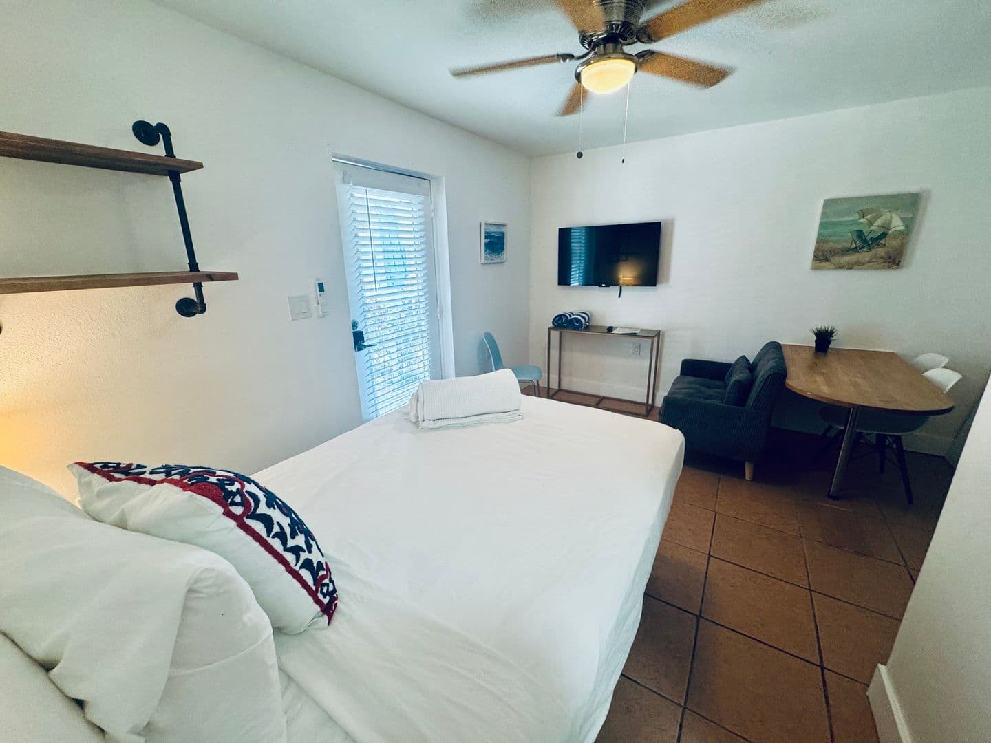 ST PETE BEACH Apartment: 523 72nd AVE