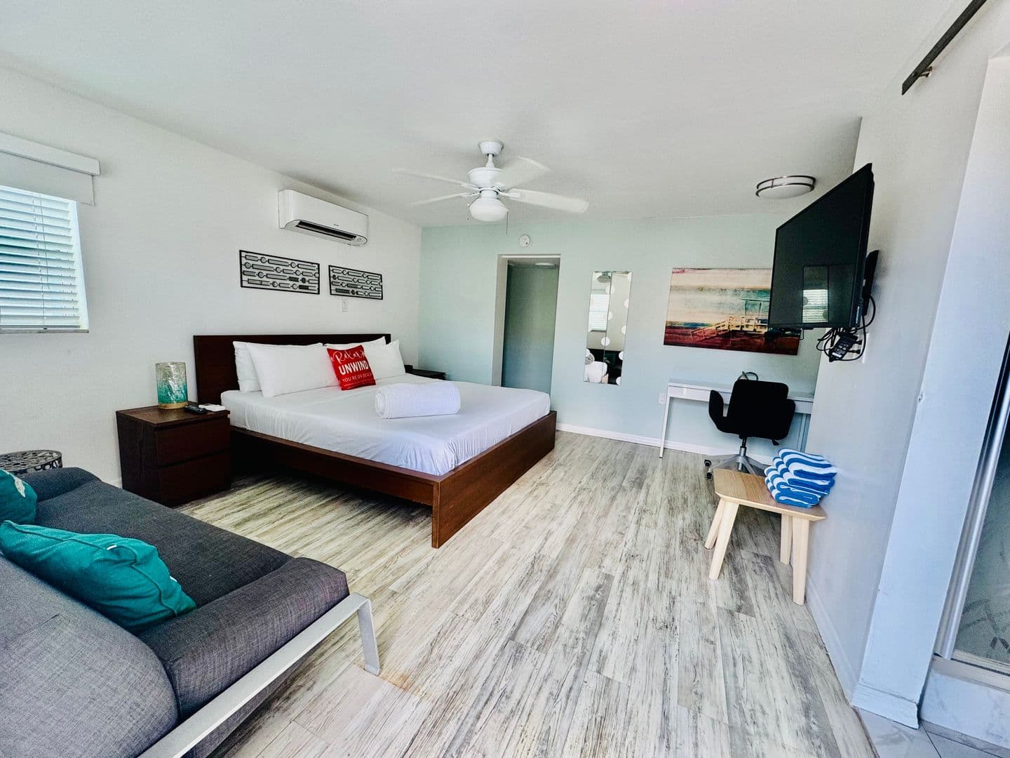 Saint Pete Beach Apartment: 6801 Sunset Way