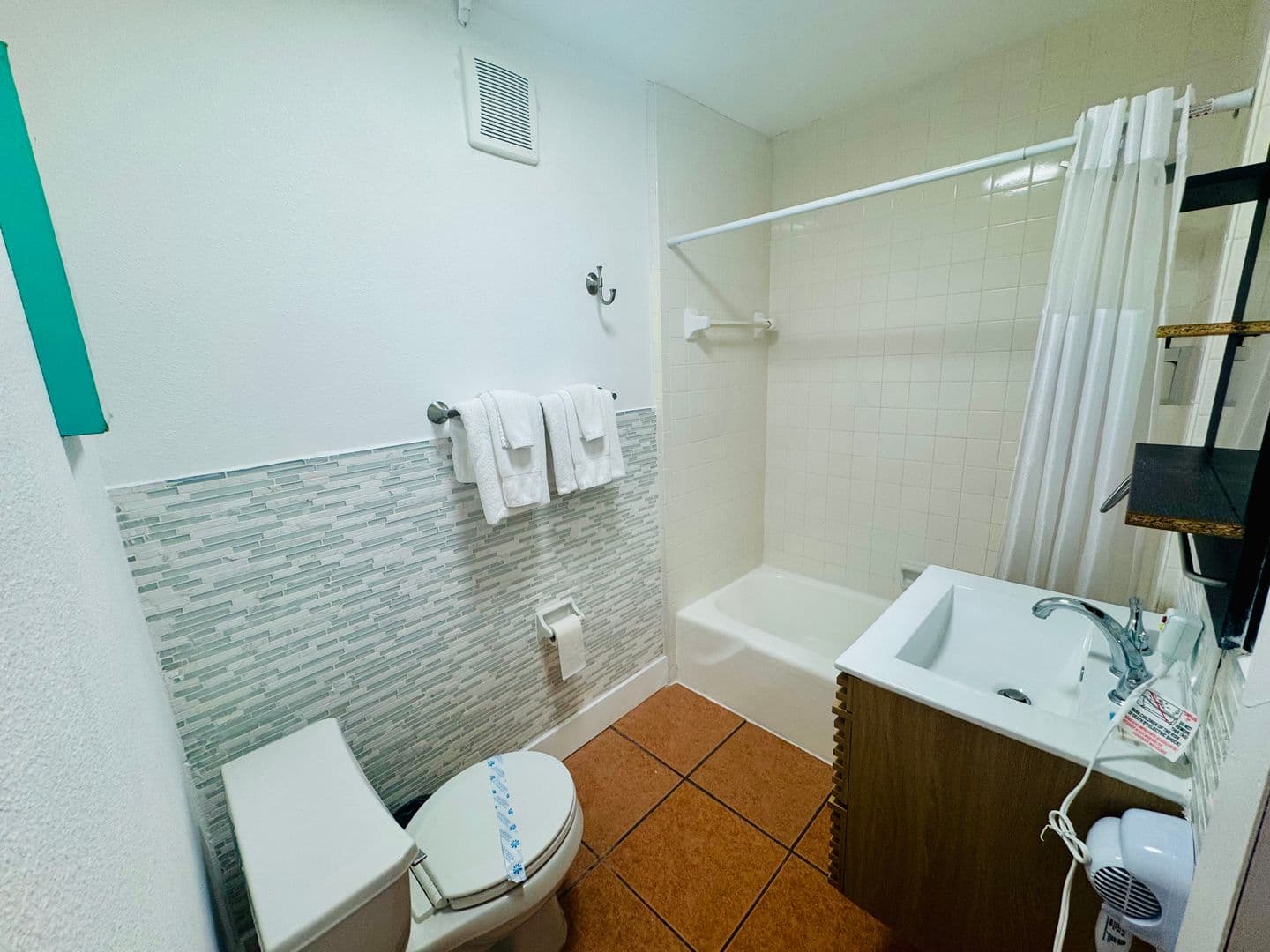 ST PETE BEACH Apartment: 523 72nd AVE