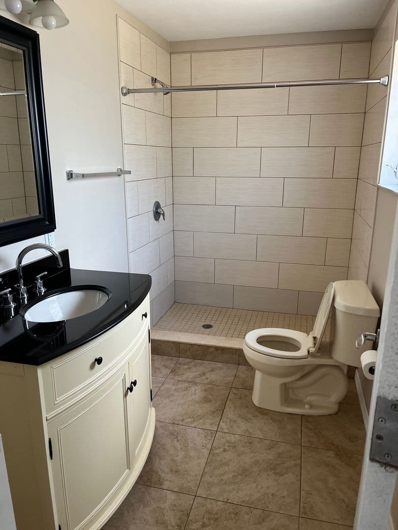 Seminole House: 10723 109th St