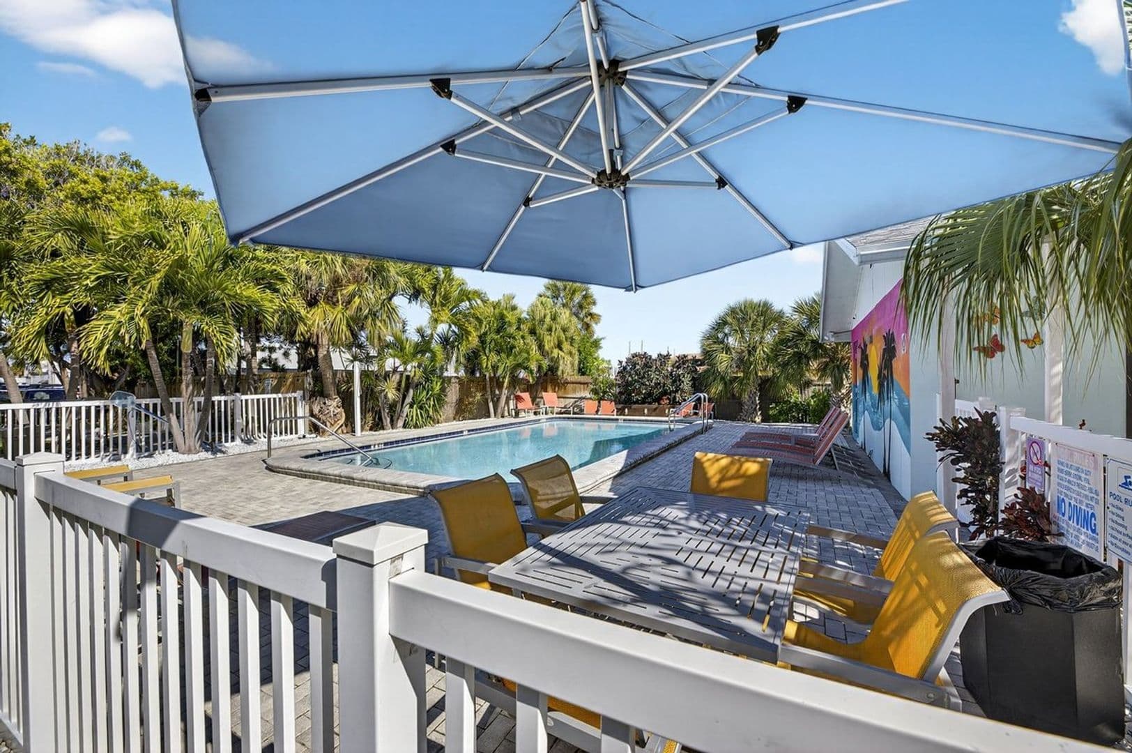 ST PETE BEACH Apartment: 523 72nd AVE