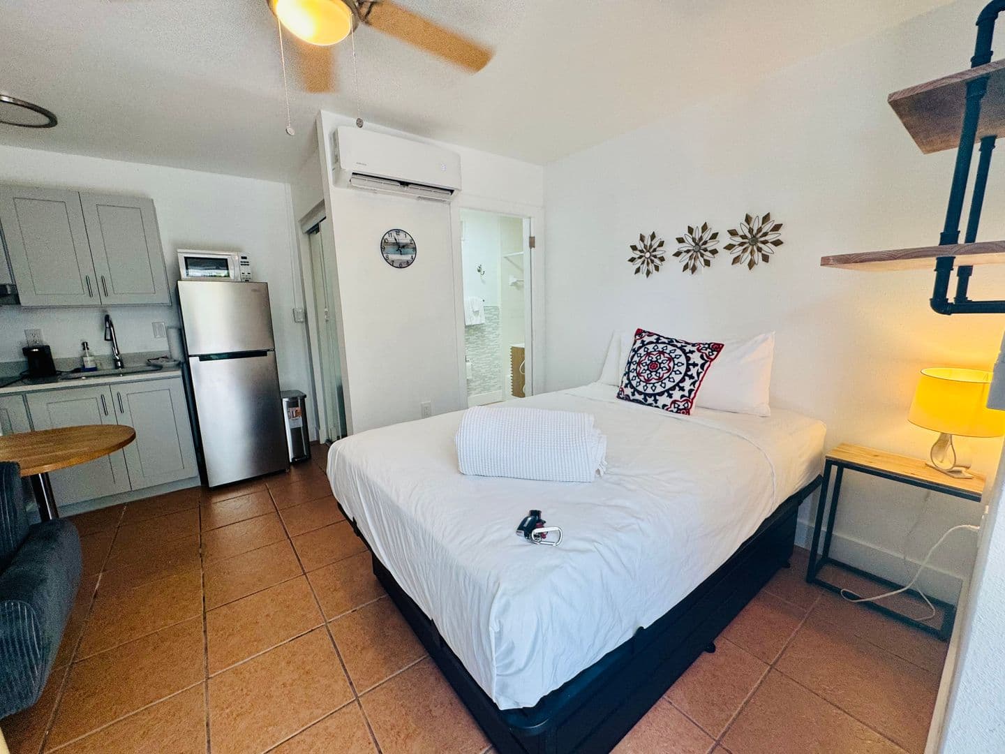 ST PETE BEACH Apartment: 523 72nd AVE