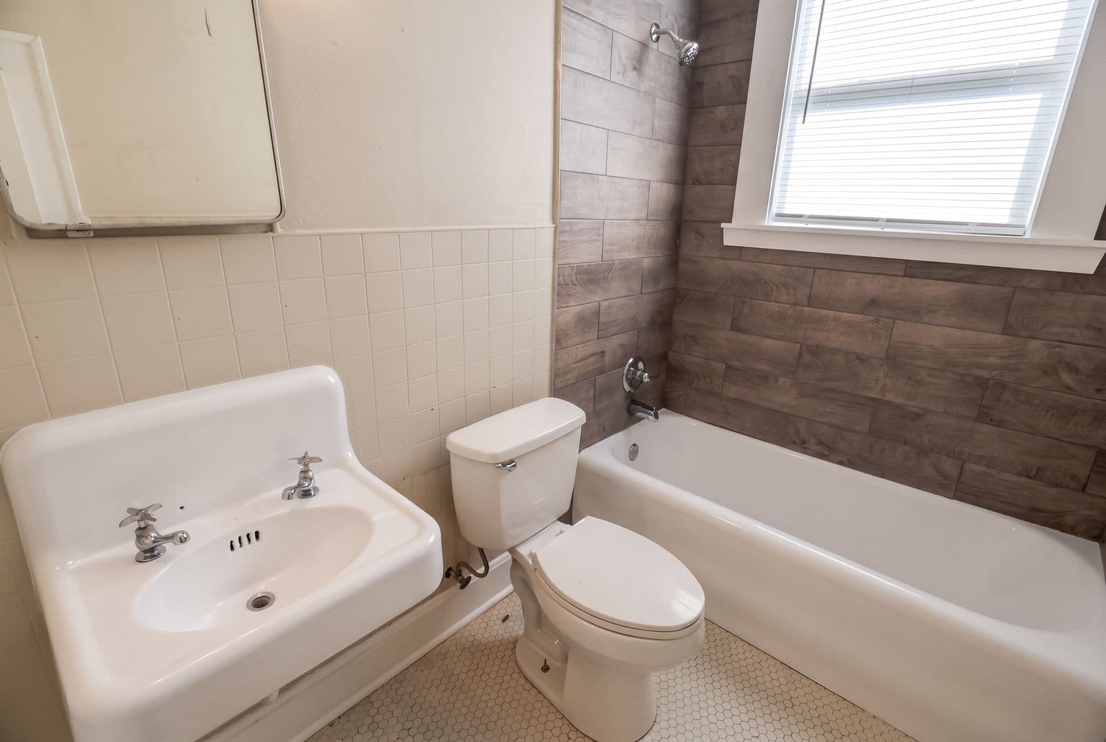 Shreveport Apartment: 554/556 Stephenson St