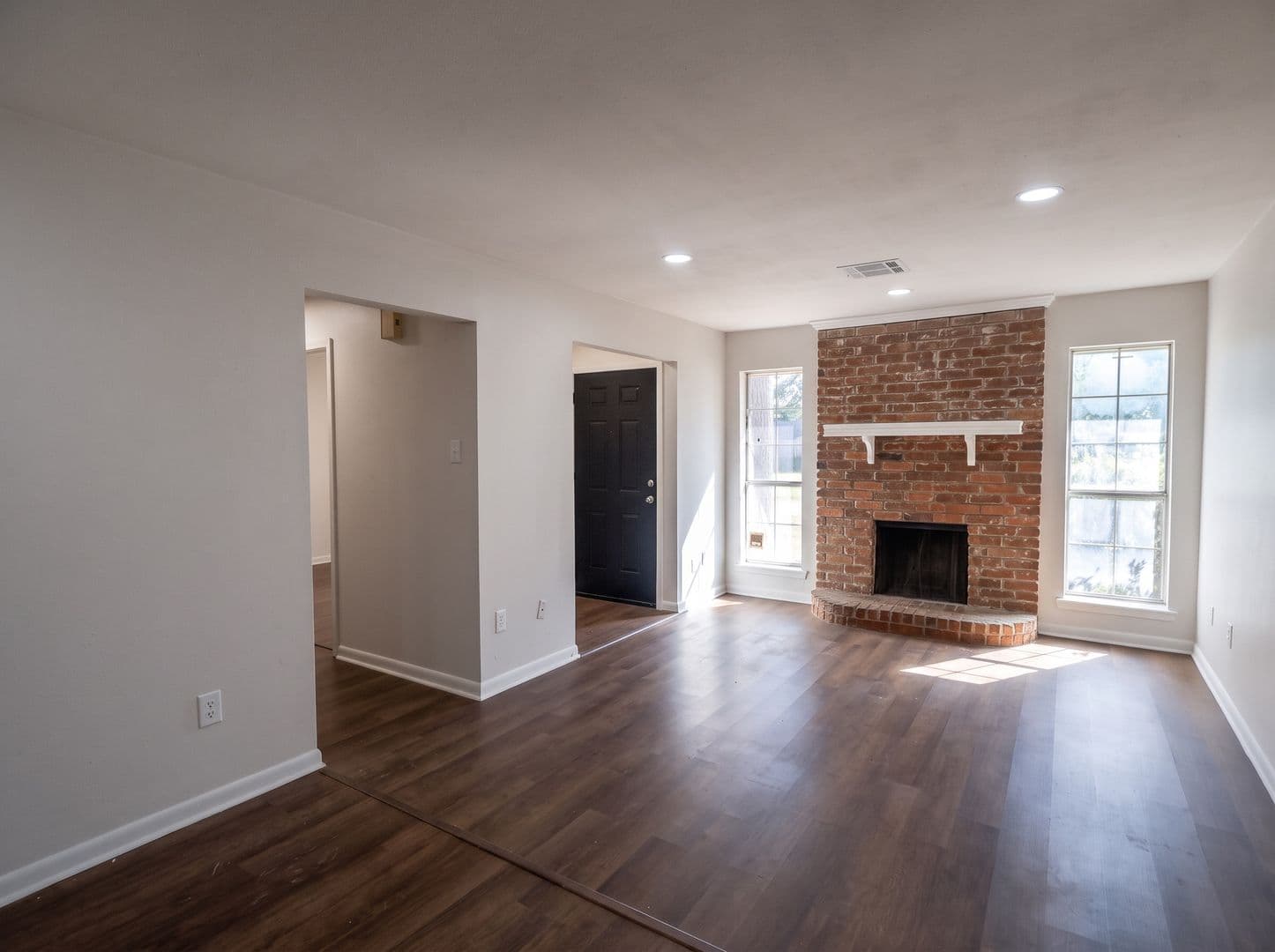 Shreveport House: 2924 Mackey Lane