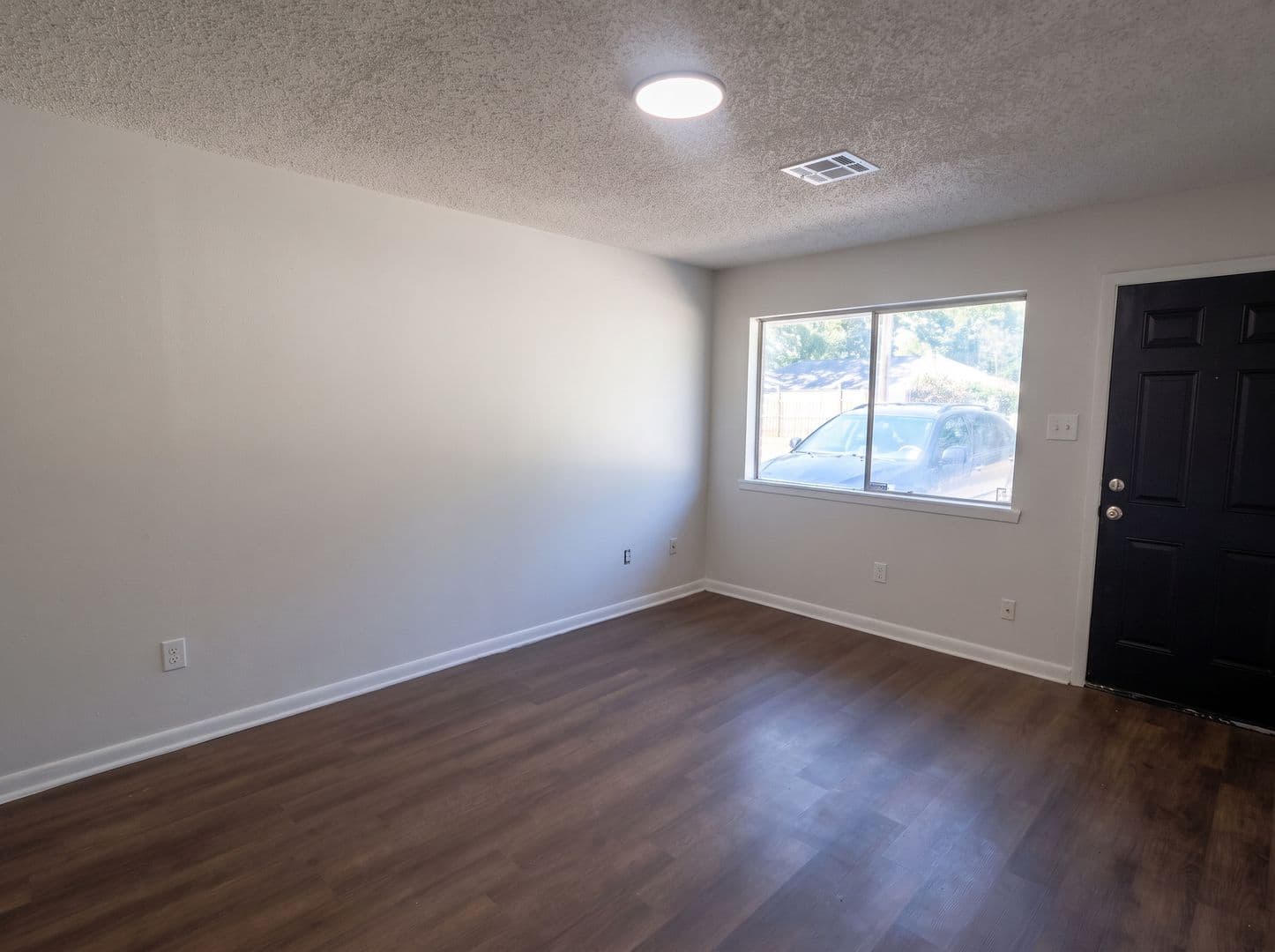 Shreveport House: 2924 Mackey Lane
