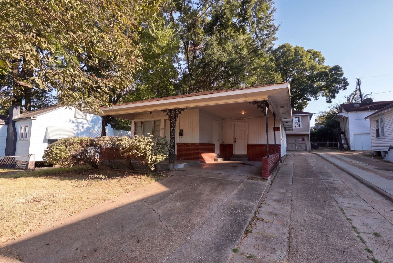 Shreveport House: 131 Lister St