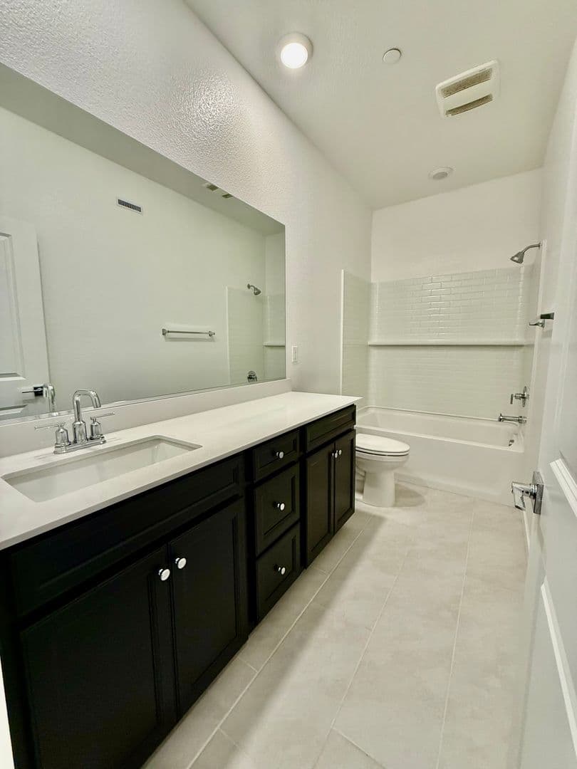 Roseville House: 7377 Moon Dream Way