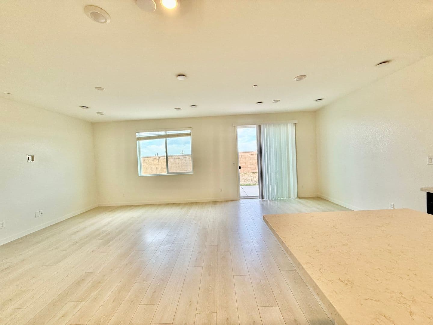 Roseville House: 7377 Moon Dream Way