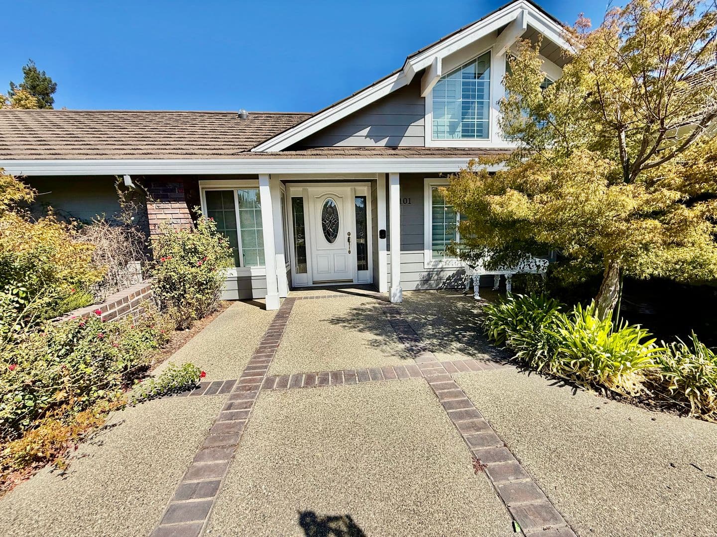 Roseville House: 1101 Newport Way